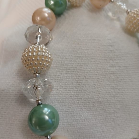 Green and Pearl Beaded Necklace with Green Rose Charm. - Picture 5 of 7